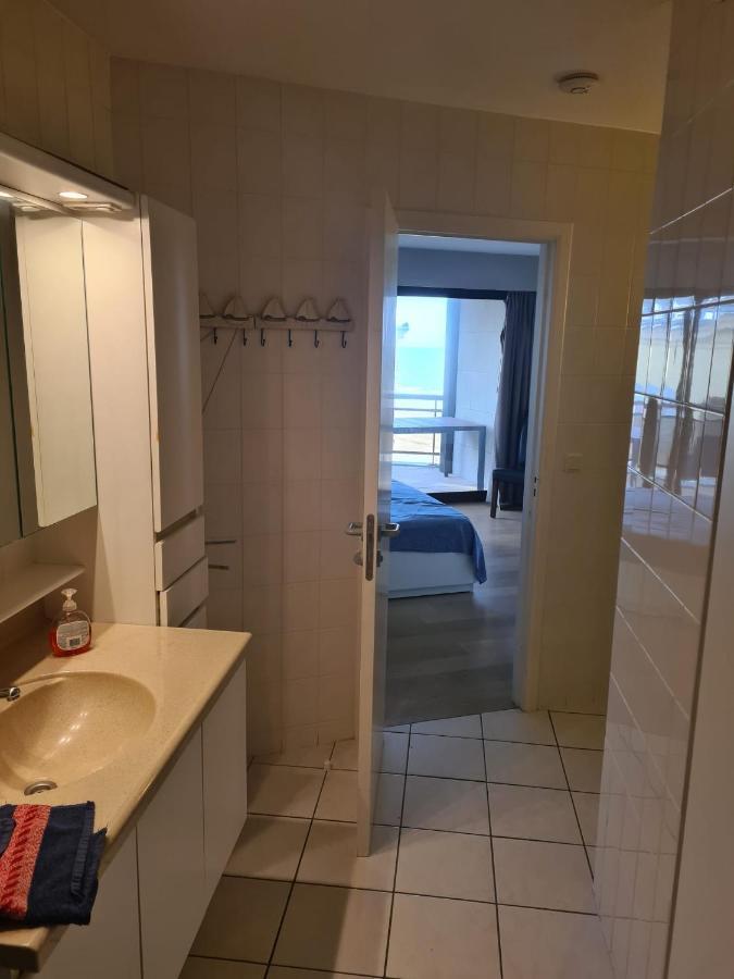 Luxurious Apartment With Sea View Blankenberge Luaran gambar