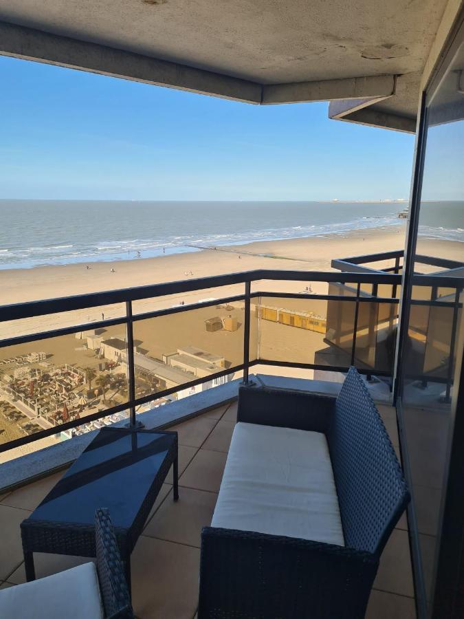 Luxurious Apartment With Sea View Blankenberge Luaran gambar