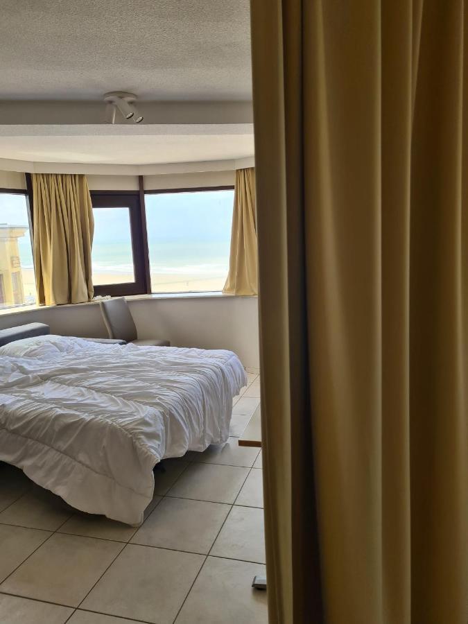 Luxurious Apartment With Sea View Blankenberge Luaran gambar